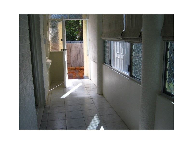 1/1055 Gold Coast Highway, Palm Beach QLD 4221