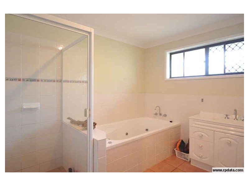 5 Barberry Court, Palm Beach QLD 4221
