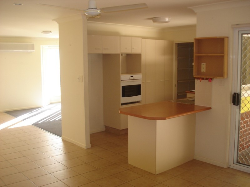 13 Queen Charlotte Court, Mudgeeraba QLD 4213