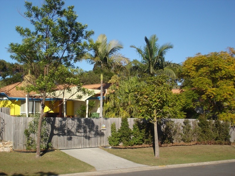 13 Queen Charlotte Court, Mudgeeraba QLD 4213
