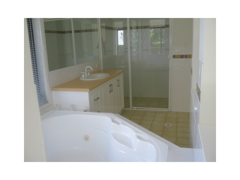 23 Cordata Court, Robina QLD 4226