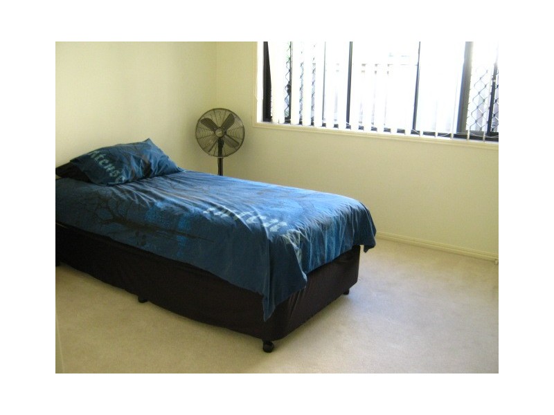 16 Shoalwater Court, Burleigh Waters QLD 4220