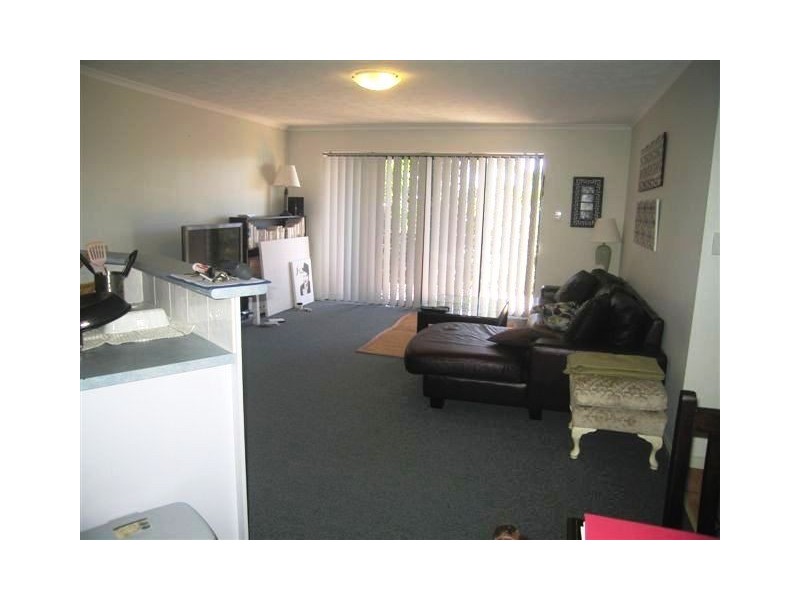 2/1222 Gold Coast Highway, Palm Beach QLD 4221