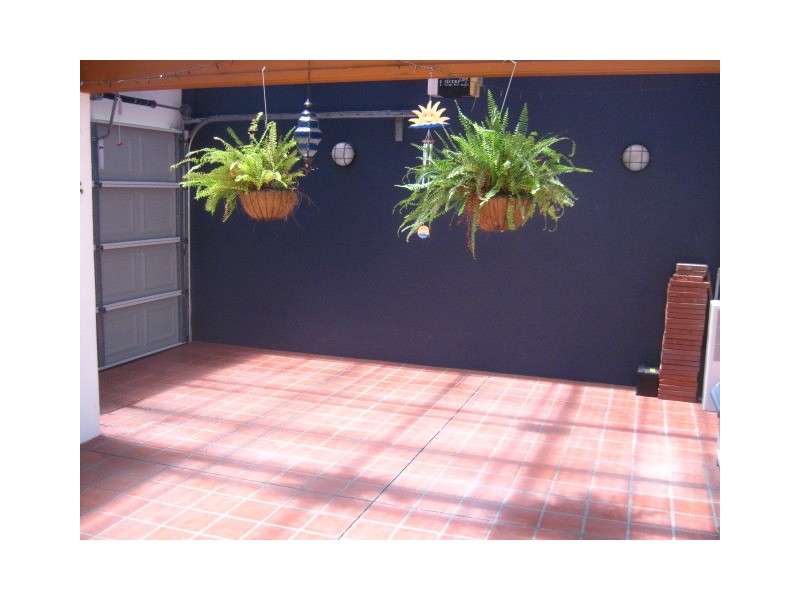 5/2 Karri Court, Burleigh Heads QLD 4220