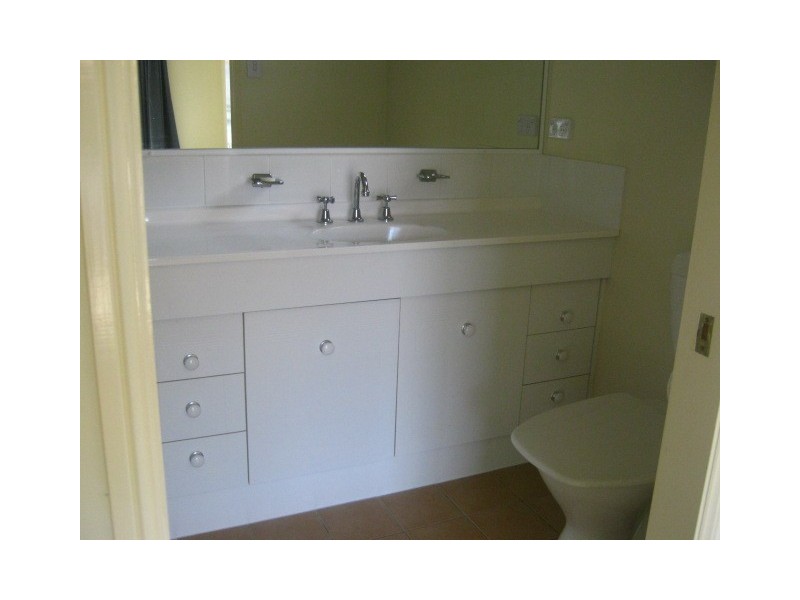 5/2 Karri Court, Burleigh Heads QLD 4220