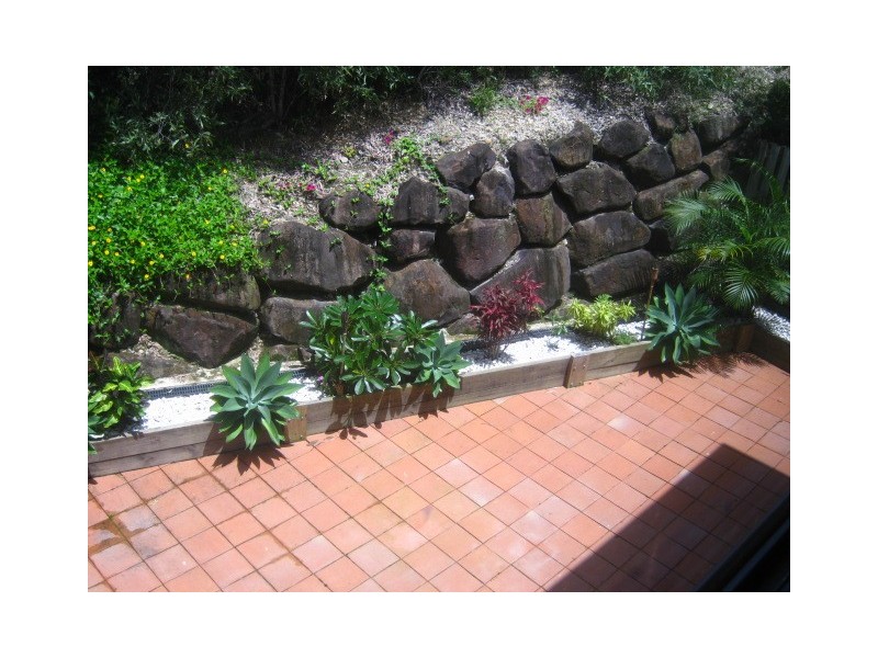 5/2 Karri Court, Burleigh Heads QLD 4220