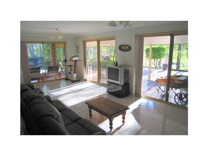 204 Rosemount Drive, Willow Vale QLD 4209