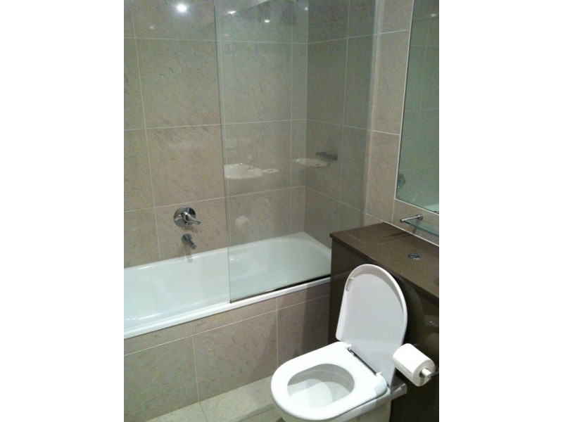 2054/1 ‘Swell Apartments’ Ocean Street, Burleigh Heads QLD 4220