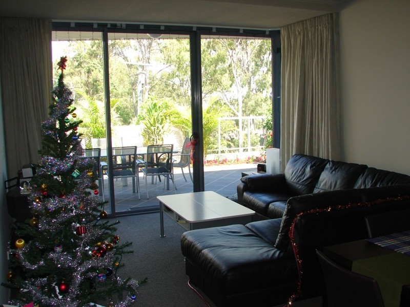 2054/1 ‘Swell Apartments’ Ocean Street, Burleigh Heads QLD 4220