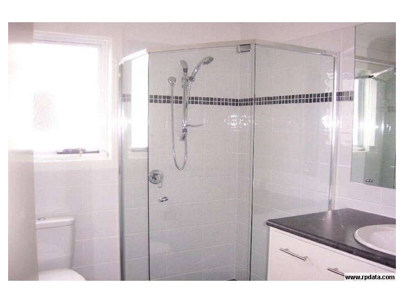 18 Tourangeau Crescent, Varsity Lakes QLD 4227