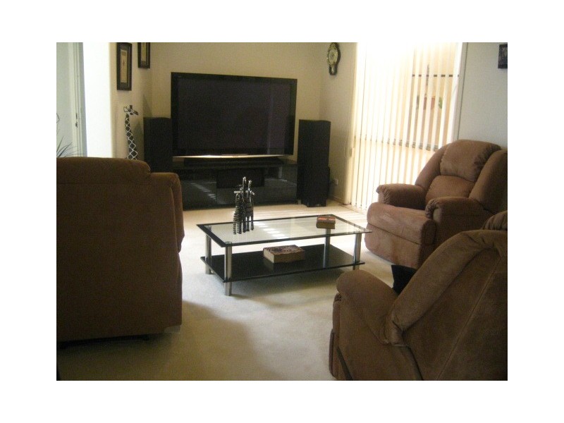 20 Illinois Court, Varsity Lakes QLD 4227