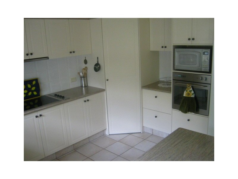 20 Illinois Court, Varsity Lakes QLD 4227