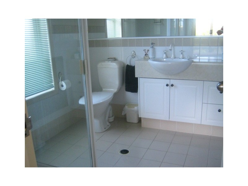 20 Illinois Court, Varsity Lakes QLD 4227