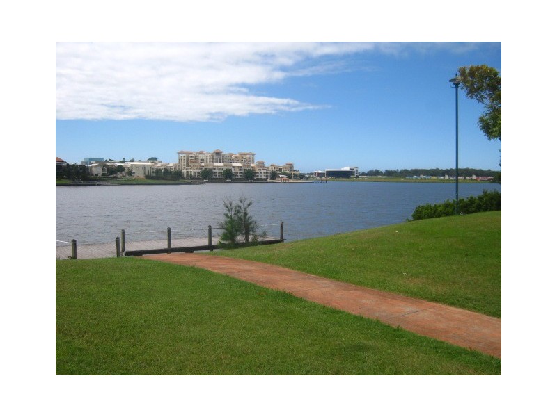 20 Illinois Court, Varsity Lakes QLD 4227