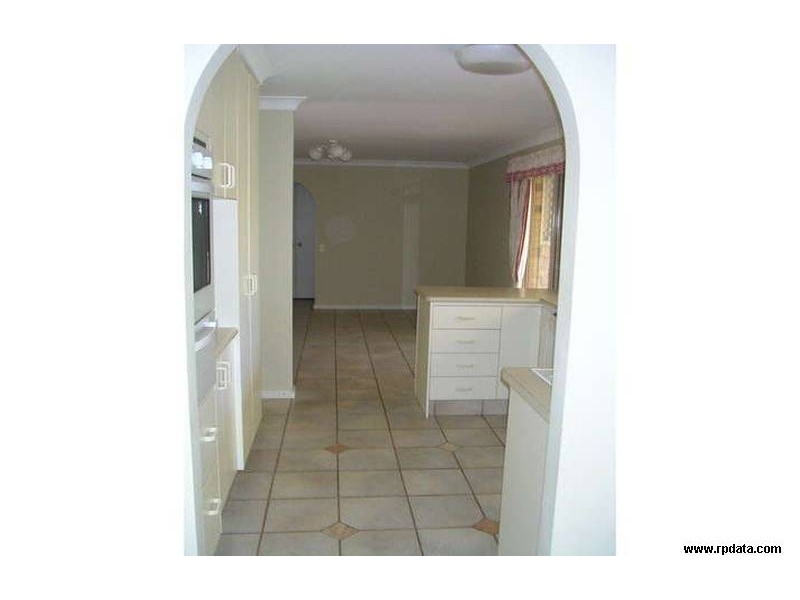 19 Sugarleaf Court, Burleigh Waters QLD 4220