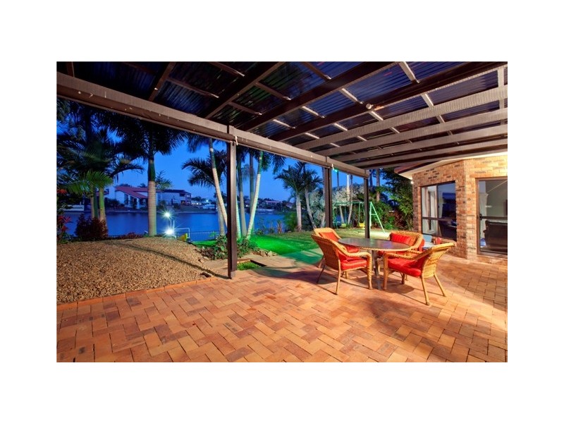 110 Tallebudgera Drive, Palm Beach QLD 4221