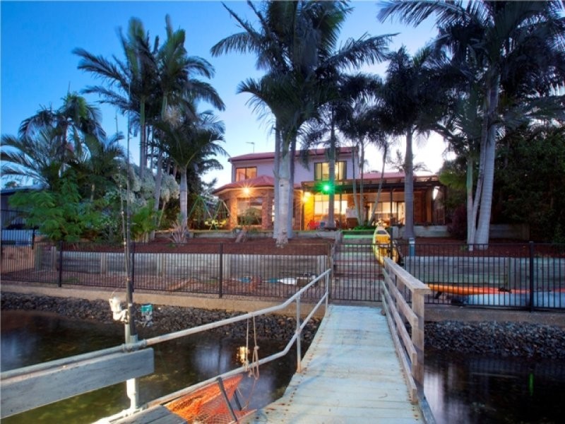 110 Tallebudgera Drive, Palm Beach QLD 4221