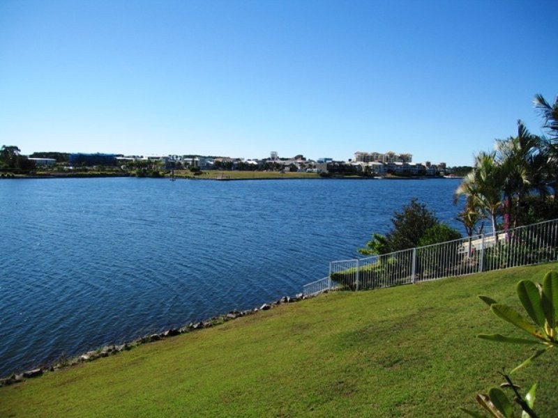 14 Vanderbilt Court, Varsity Lakes QLD 4227