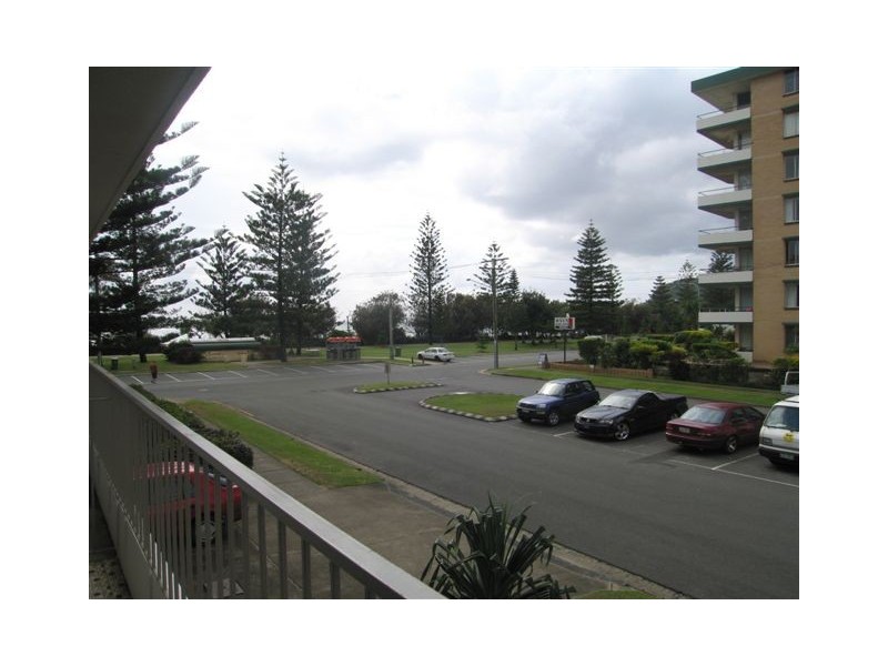4/1 Second Ave, Burleigh Heads QLD 4220