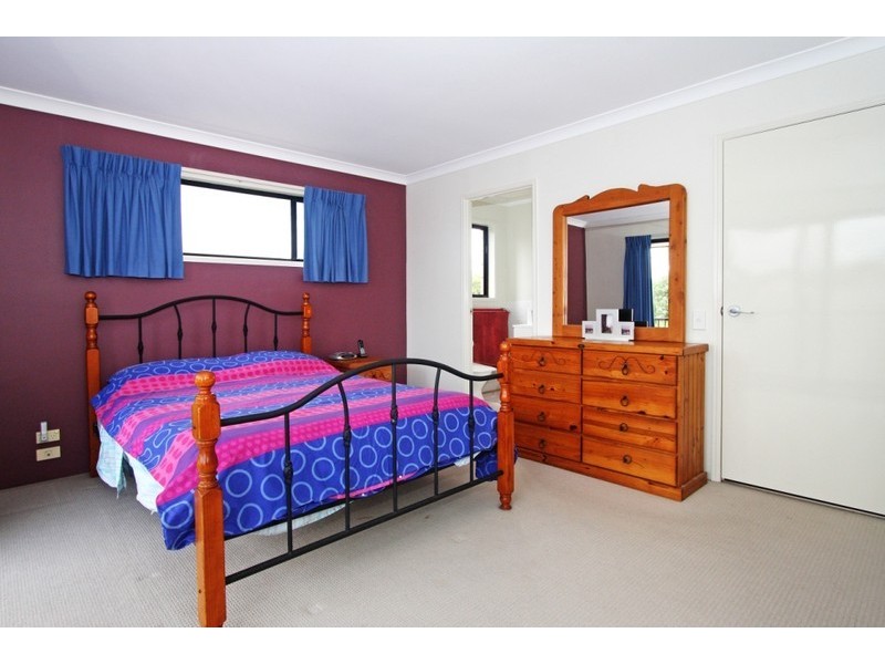 2/7  Elder Entrance, Burleigh Heads QLD 4220