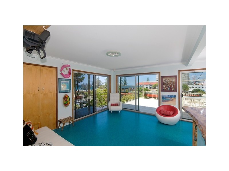 1/11 Kelly Avenue, Miami QLD 4220