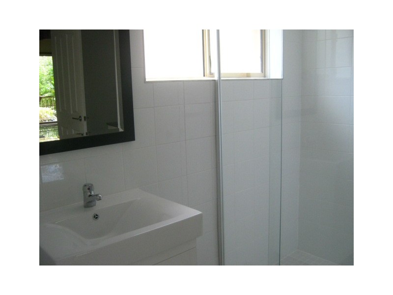 2/2 Brooke Avenue, Palm Beach QLD 4221