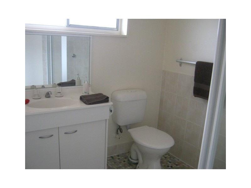 2/2317 Gold Coast Highway, Mermaid Beach QLD 4218