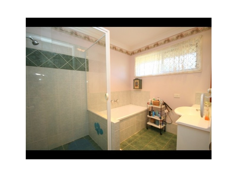 28 Wonga St, Burleigh Heads QLD 4220