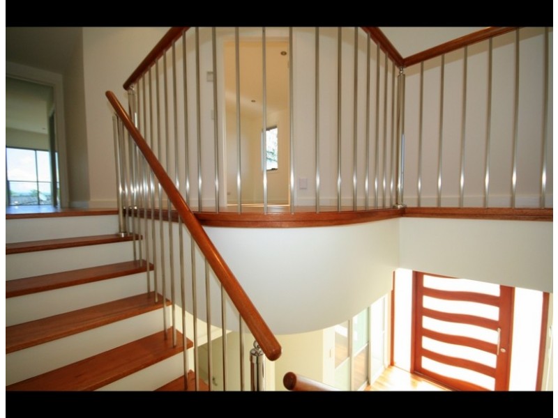 2/40 Albion Avenue, Miami QLD 4220