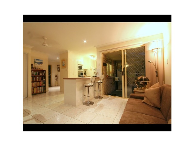25 Whipbird Crt, Burleigh Waters QLD 4220