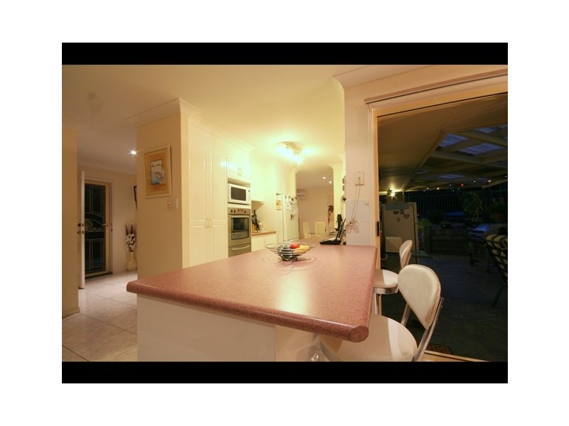 25 Whipbird Crt, Burleigh Waters QLD 4220