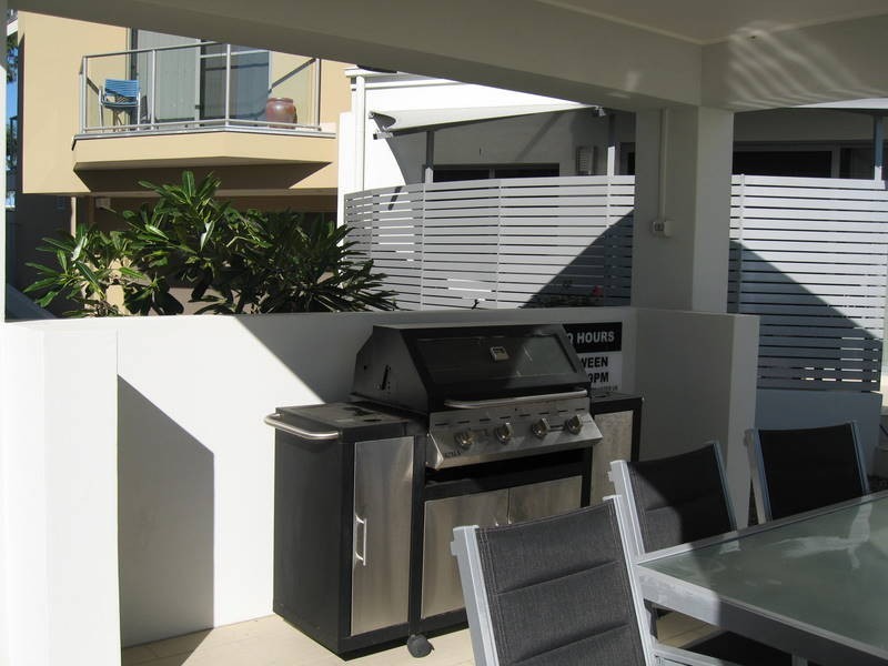 10 Cezaire Avenue, Varsity Lakes QLD 4227