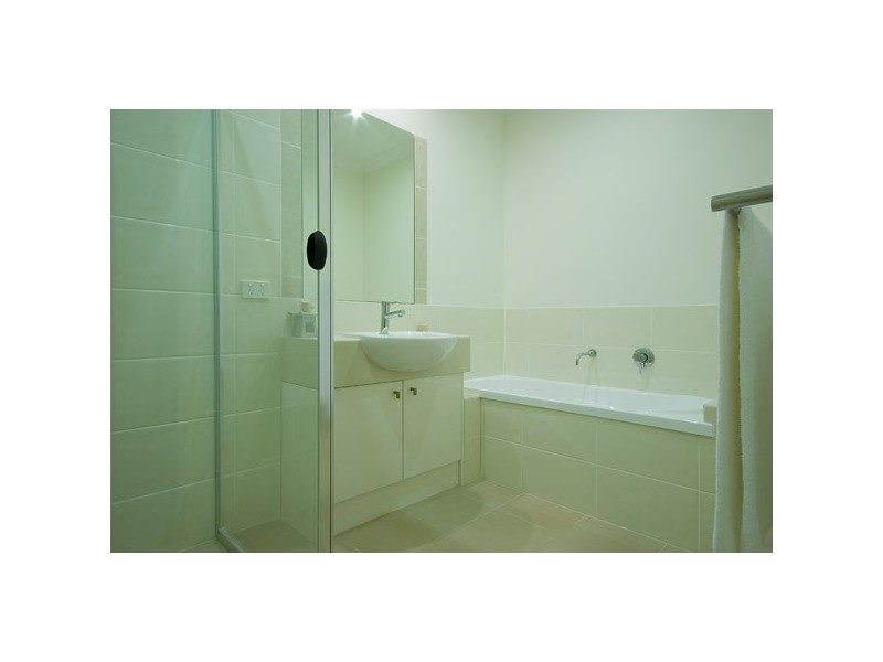 35 Azzura Drive, Varsity Lakes QLD 4227