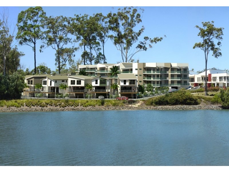 28 Castello Circuit, Varsity Lakes QLD 4227