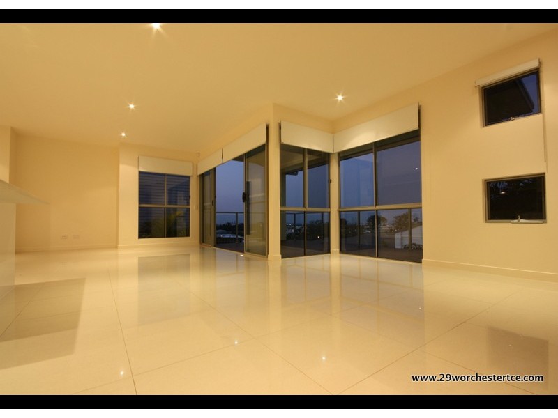 2/29 Worchester Terrace, Reedy Creek QLD 4227