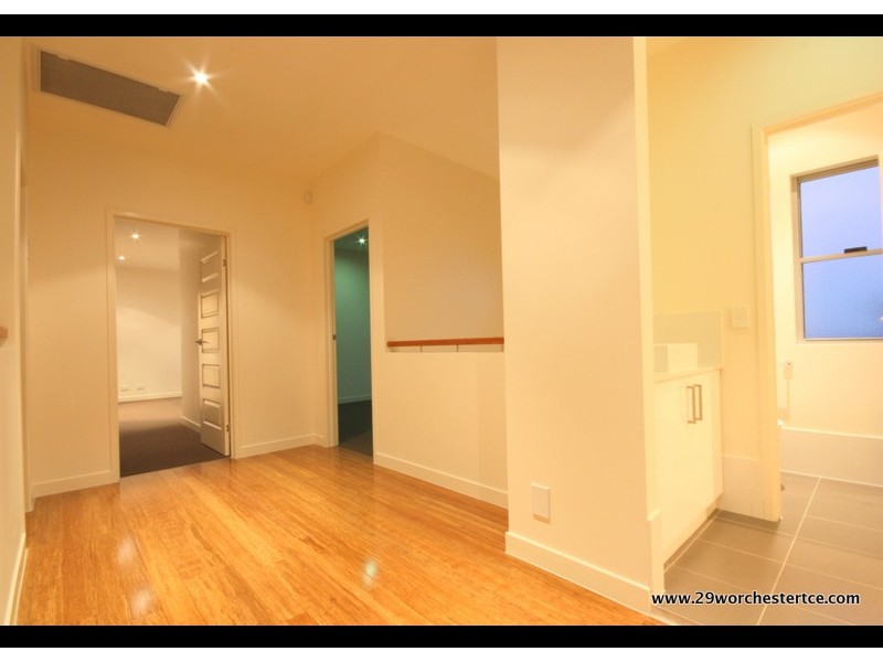 2/29 Worchester Terrace, Reedy Creek QLD 4227