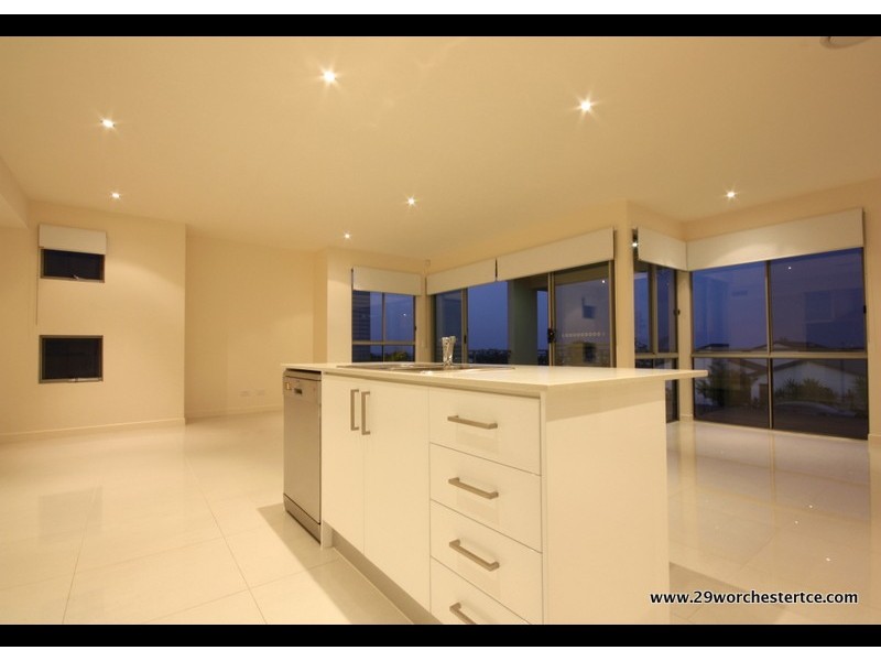 2/29 Worchester Terrace, Reedy Creek QLD 4227