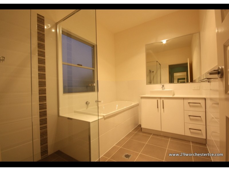 2/29 Worchester Terrace, Reedy Creek QLD 4227