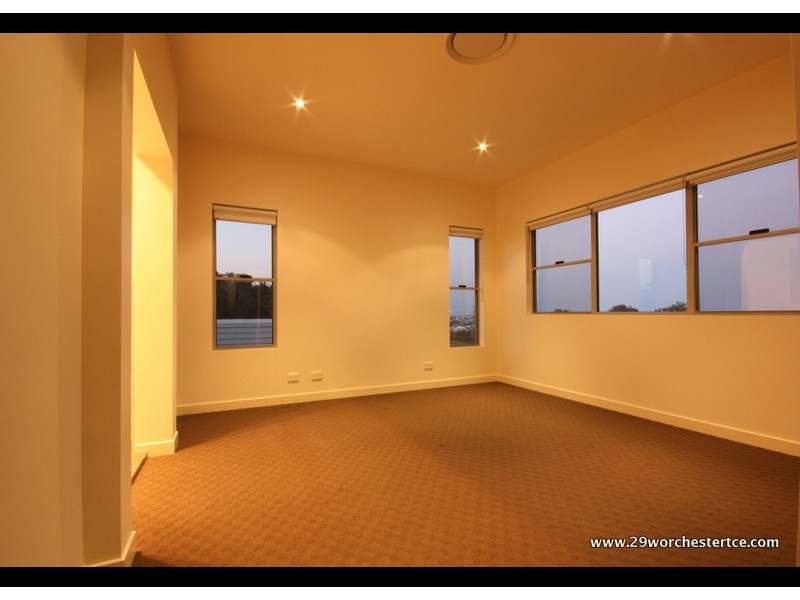 2/29 Worchester Terrace, Reedy Creek QLD 4227