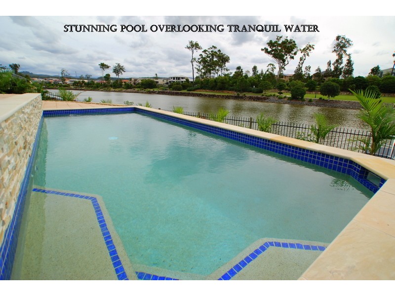 17 Valetta Crescent, Varsity Lakes QLD 4227