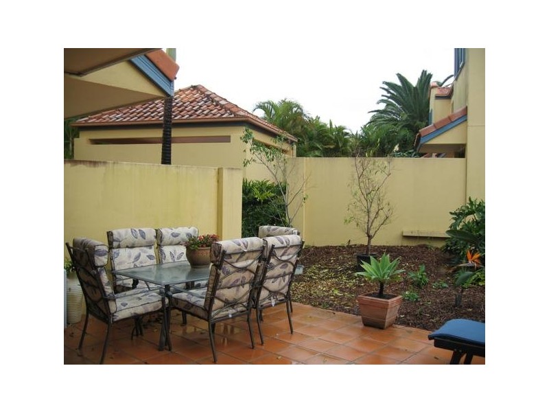 32/206 Cheltenham Drive, Robina QLD 4226