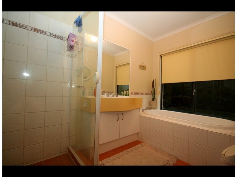 5 Quoll Close, Burleigh Heads QLD 4220