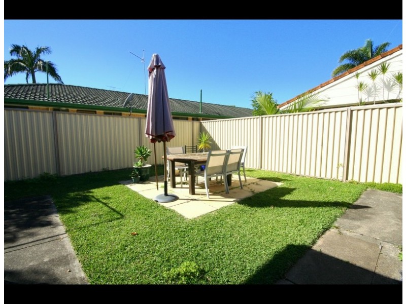 1/85 Christine Avenue, Burleigh Waters QLD 4220
