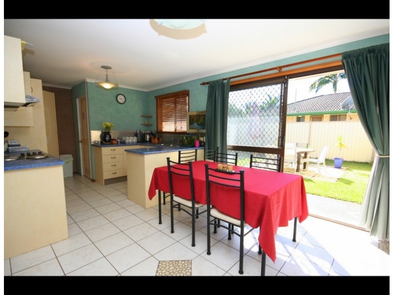 1/85 Christine Avenue, Burleigh Waters QLD 4220