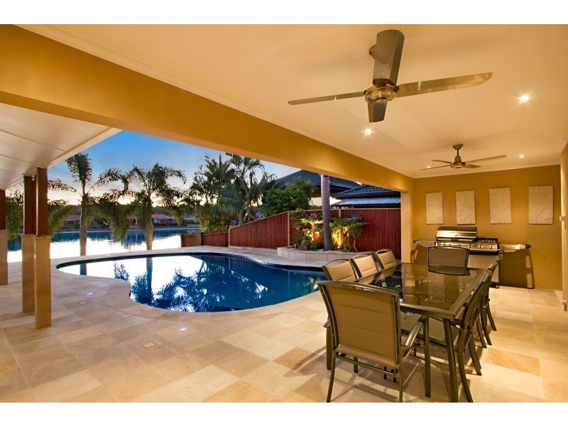 67 Dogwood Drive, Palm Beach QLD 4221