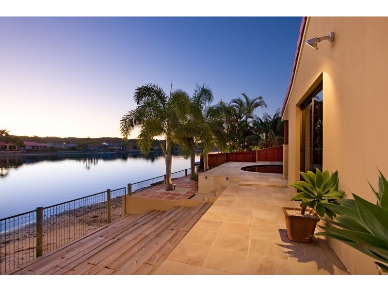 67 Dogwood Drive, Palm Beach QLD 4221