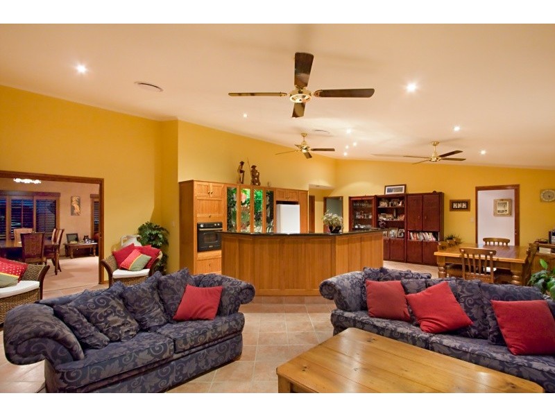 67 Dogwood Drive, Palm Beach QLD 4221