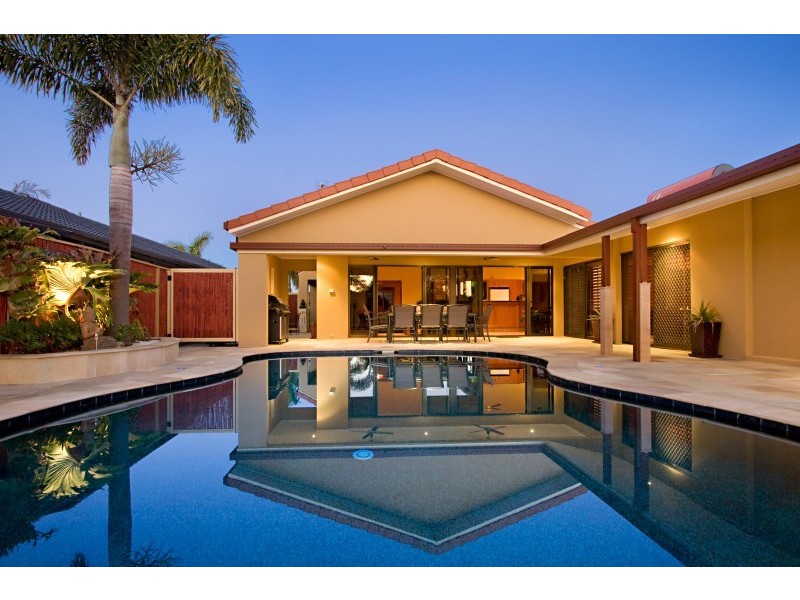 67 Dogwood Drive, Palm Beach QLD 4221