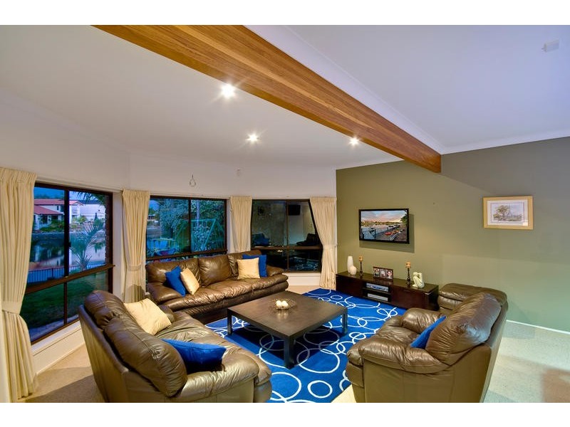 110 Tallebudgera Drive, Palm Beach QLD 4221