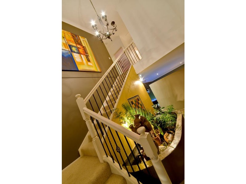 110 Tallebudgera Drive, Palm Beach QLD 4221